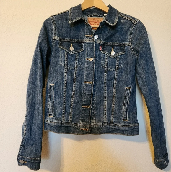 Levi's Jean Jacket - Picture 1 of 10
